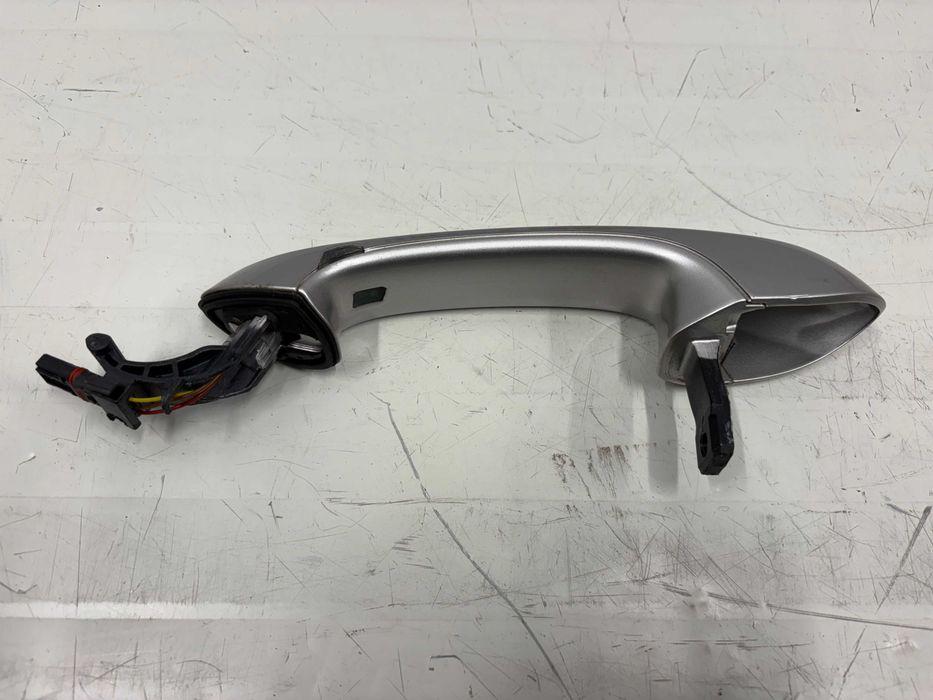 Задна Лява Външна Дръжка За БМВ Г30 Г31 Ф90 7991943 9491469 BMW G30 G31 F90