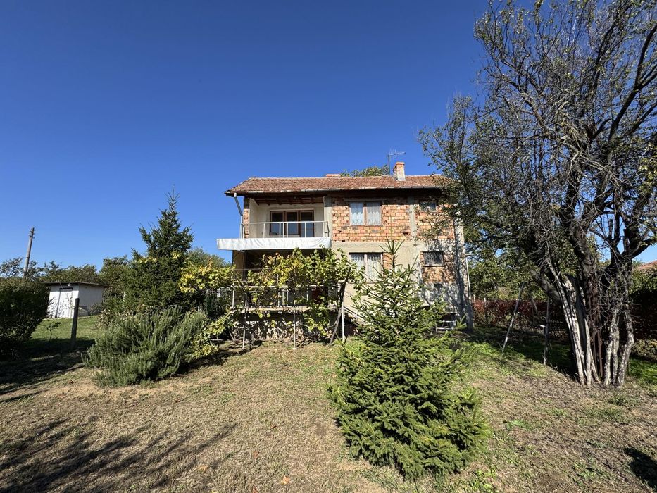 ЕКСКЛУЗИВНО! ЕРА Дръстър предлага за продажба, двуетажна къща в село П