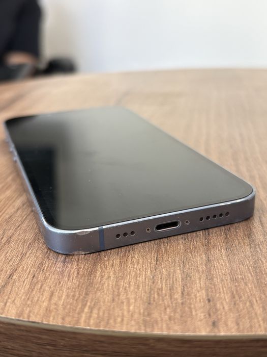 Продам iPhone 14