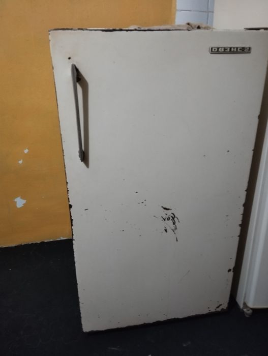  Xaladilnik sotiladi srochna ishlashi yaxshi