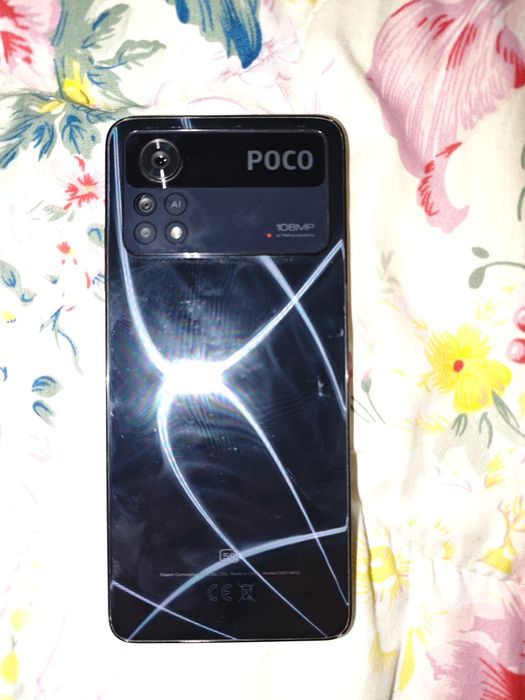 Vând poco x4 pro