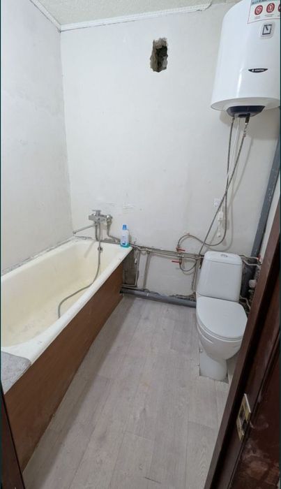 Продам на 7 районе полуторку