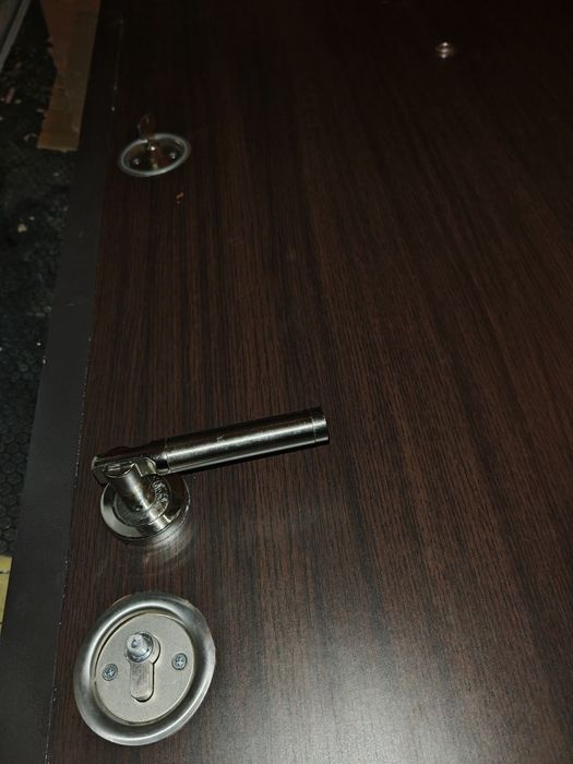 Ușă apartament produs utilizat