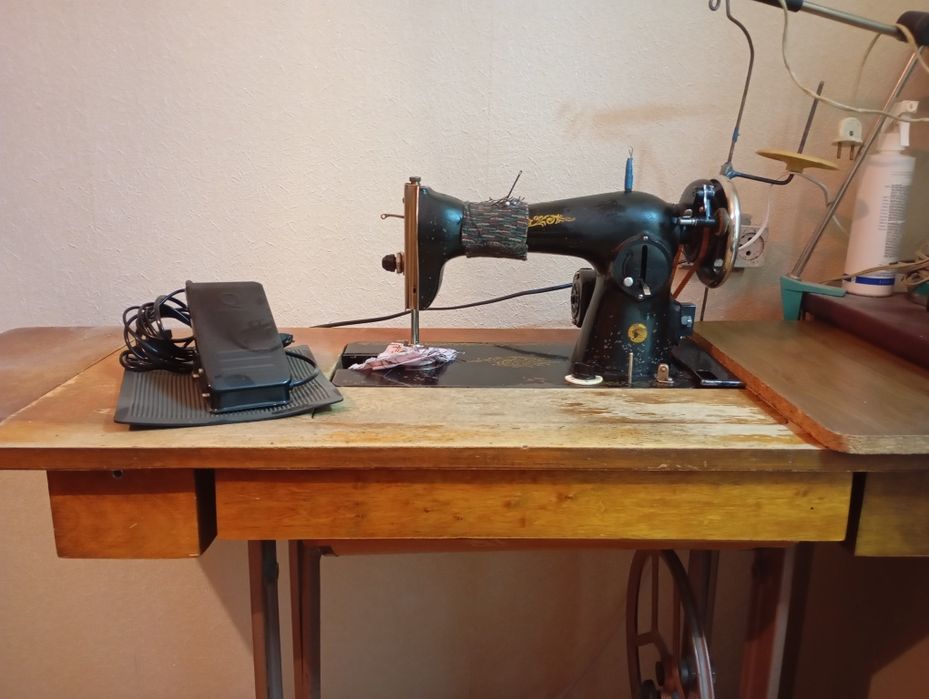 Продам швейную машинку Подольск