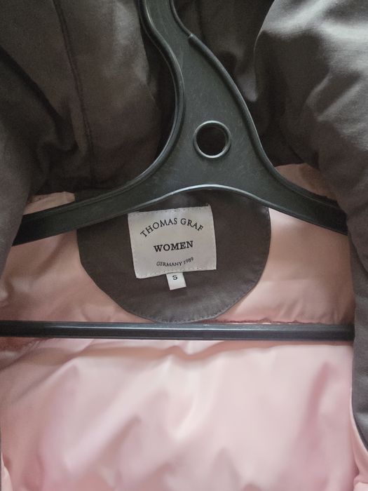 Продам парку женскую