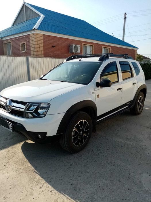 Renault Duster машина