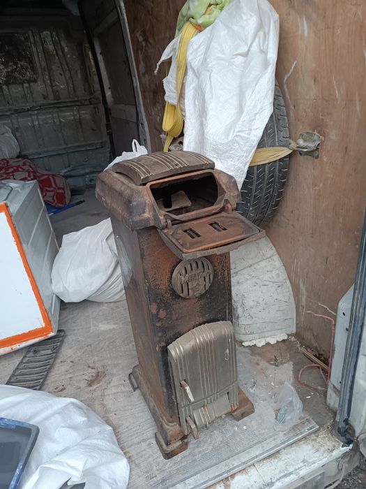 Стара чугунена печка
