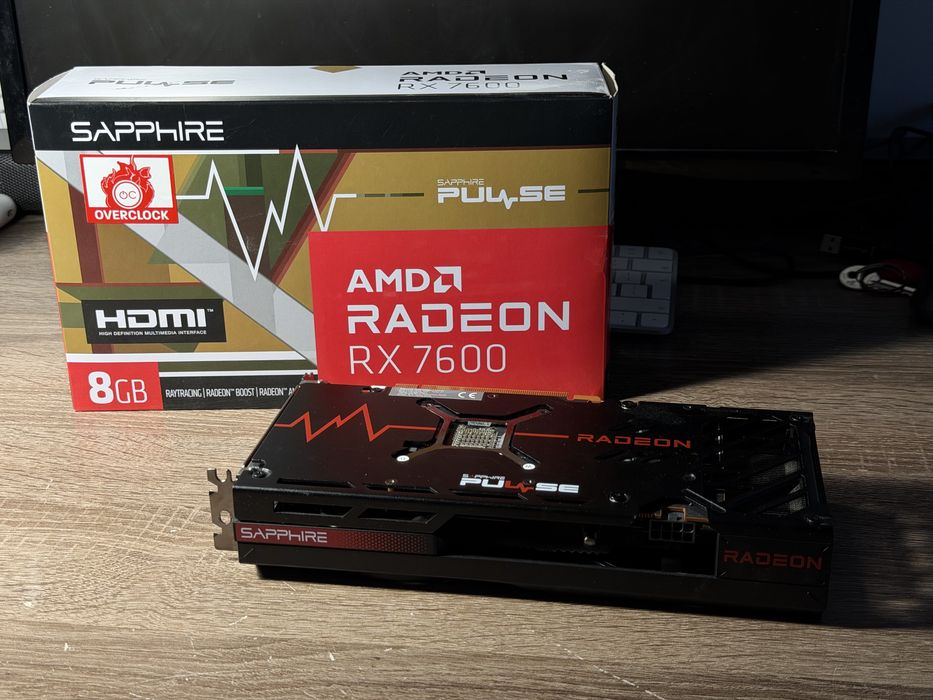 RX 7600 8GB – перфектно състояние, с кутия, НЕ копана