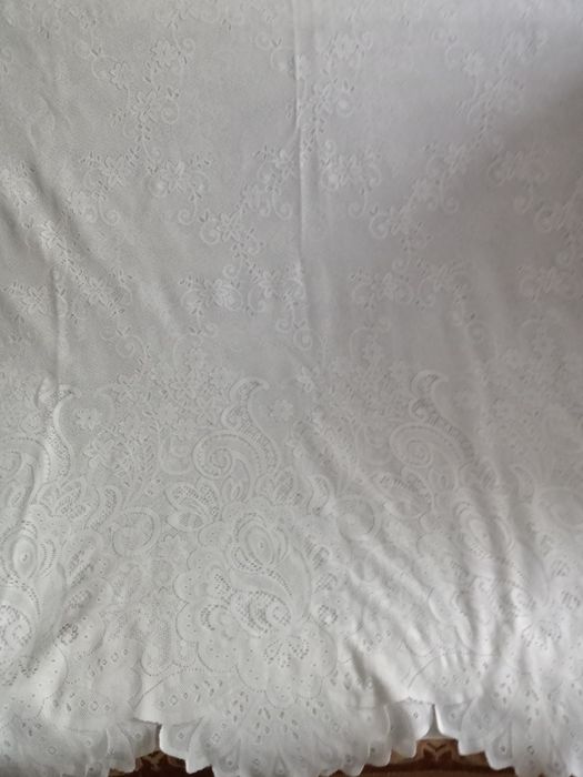 Продам капроновую тюль.