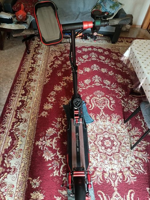 Срочно продам Электросамокат kugookirin