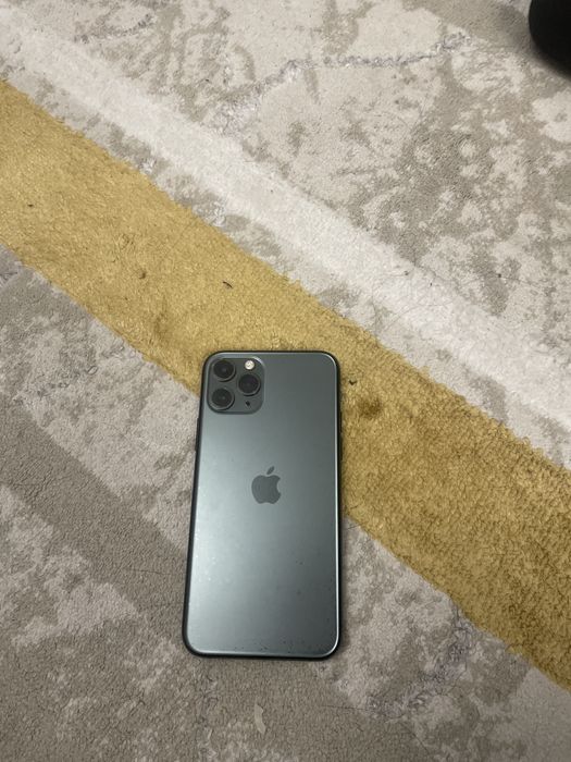 iphone 11 Pro  срочно прадаюотся