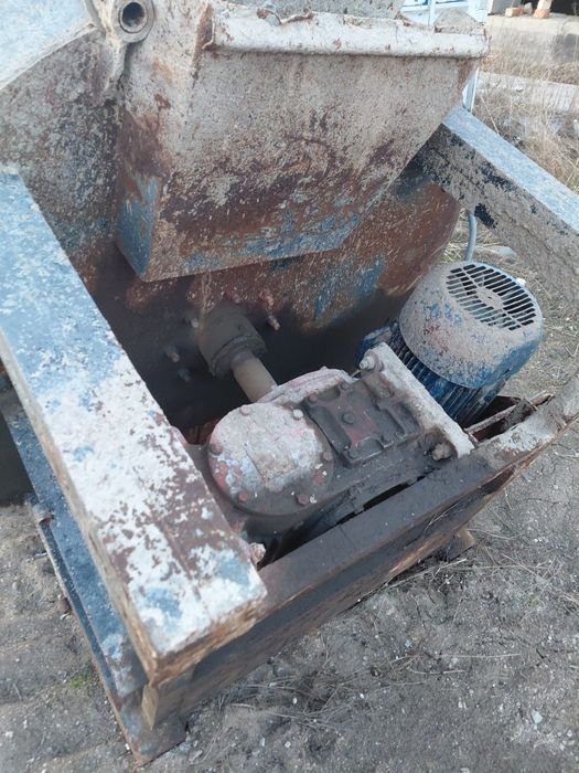 Продам бетономешалку