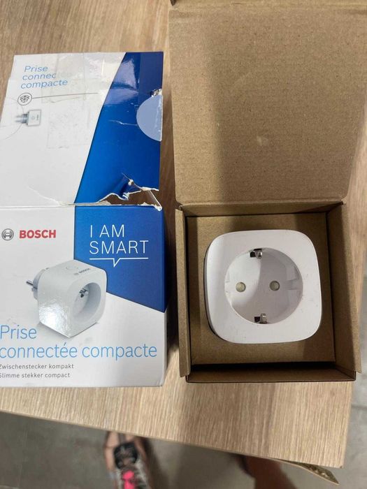 Priză WLAN Bosch Smart Home cu aplicație (design compact, extindere a semnalului wireless, compatibilă cu Alexa, Google Assistant și Apple HomeKit)