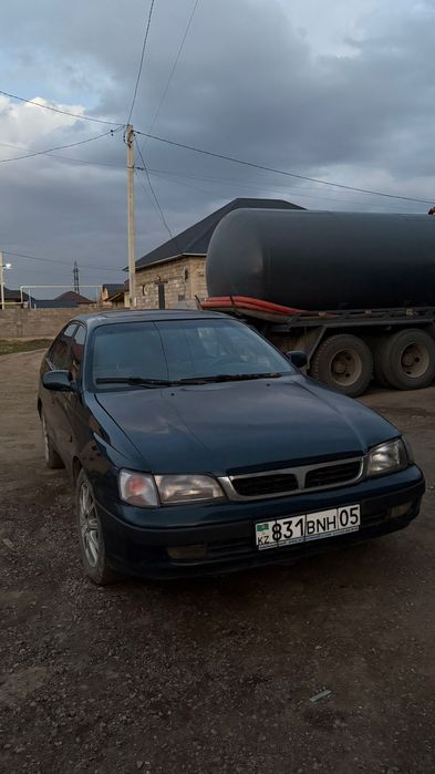 Продам авто карина е