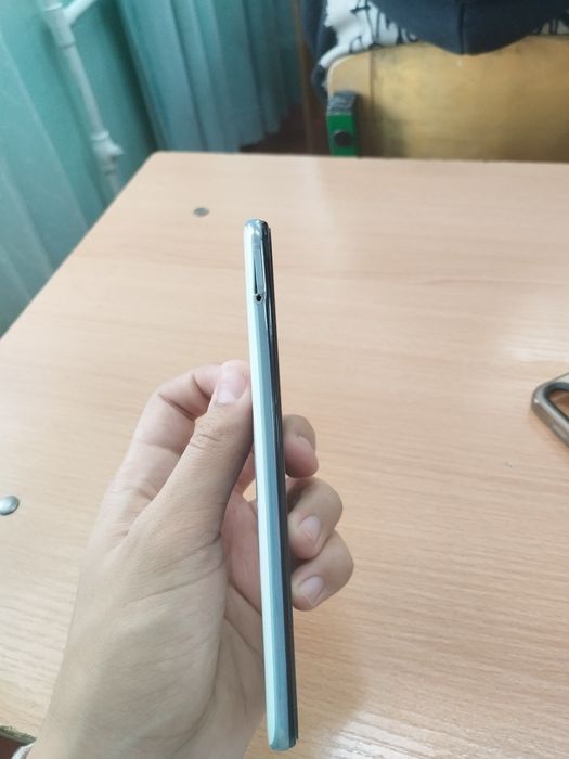 Obmenga samsung a50 yaxshi xolatda