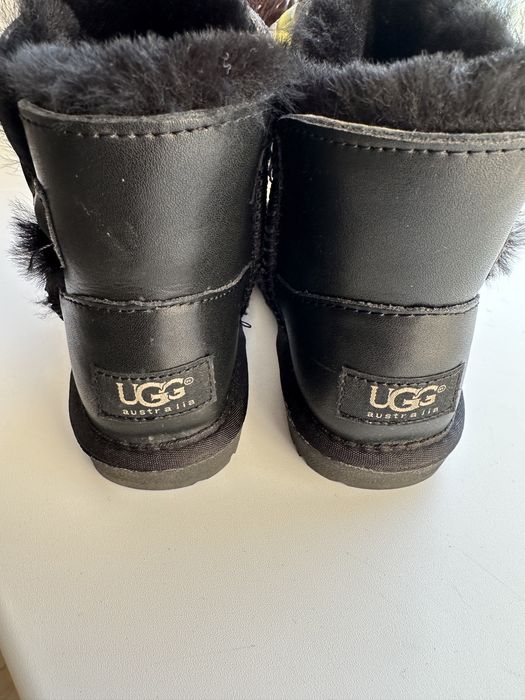 Угги детские,новые.