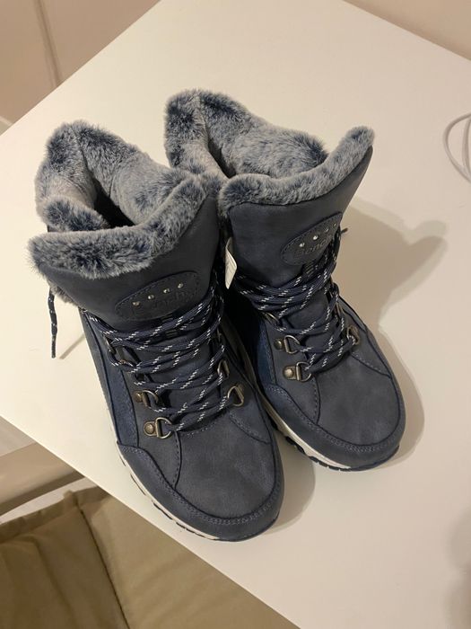 НАМАЛЕНИЕ Обувки на Bench.