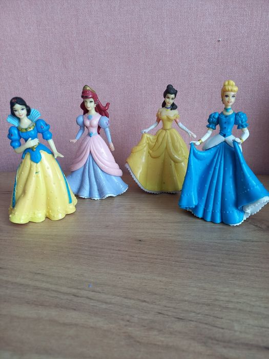 Продам киндеры, игрушки