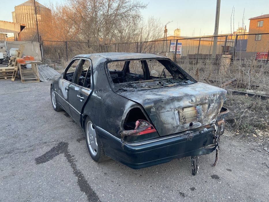 Мерседец с240 98 года рест