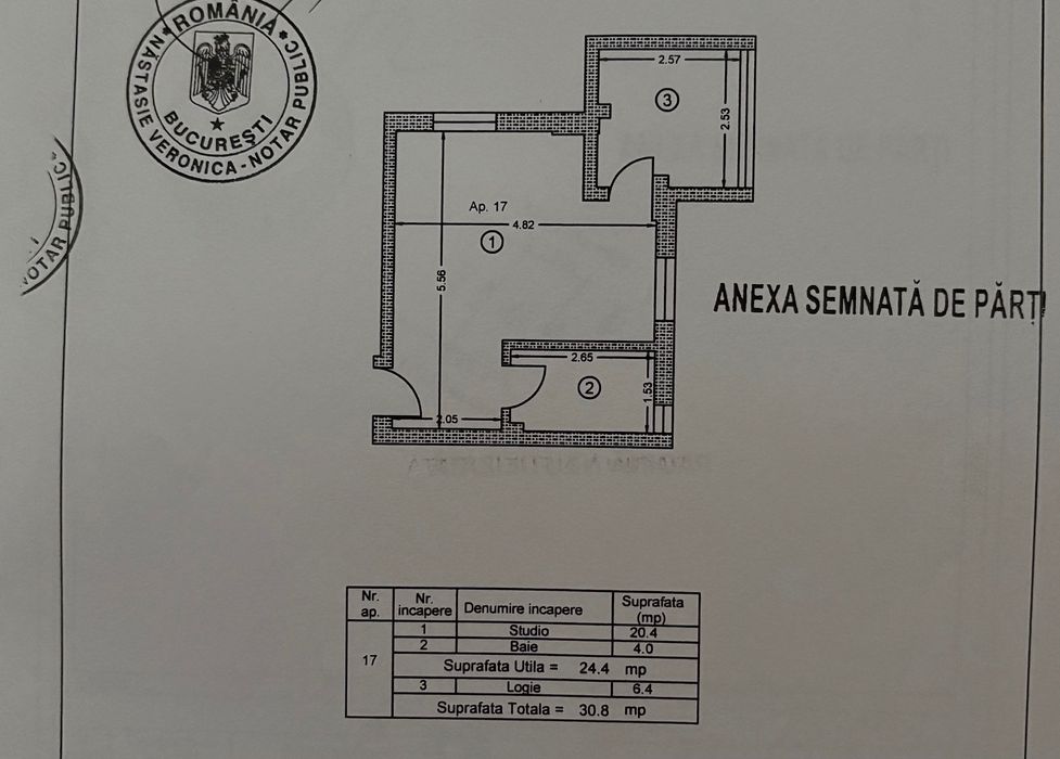 Vand garsoniera cu loc de parcare