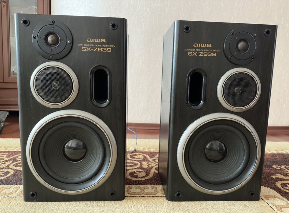 Продам колонки  Aiwa