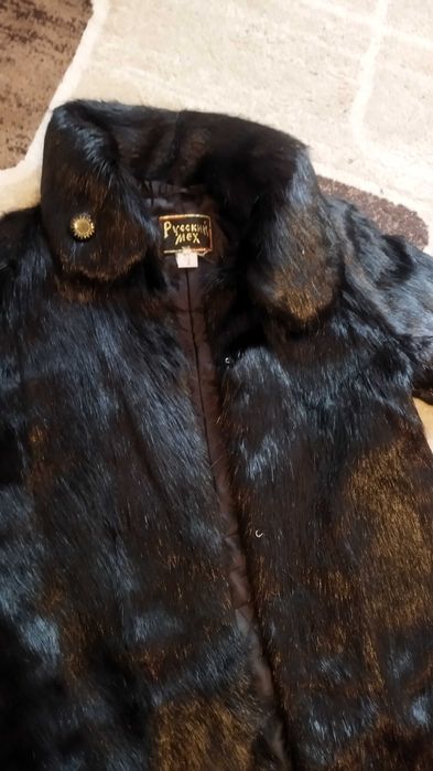 Продам нутриевую шубу,в отличном состоянии,черного цвеа