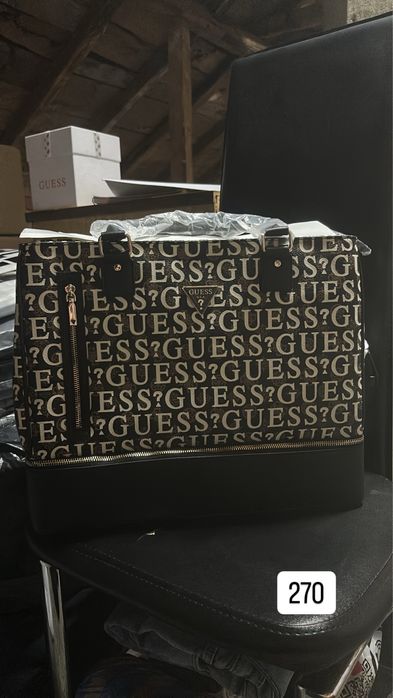 Оригинални чанти guess