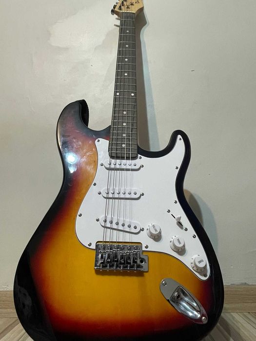 Ел китара като нова