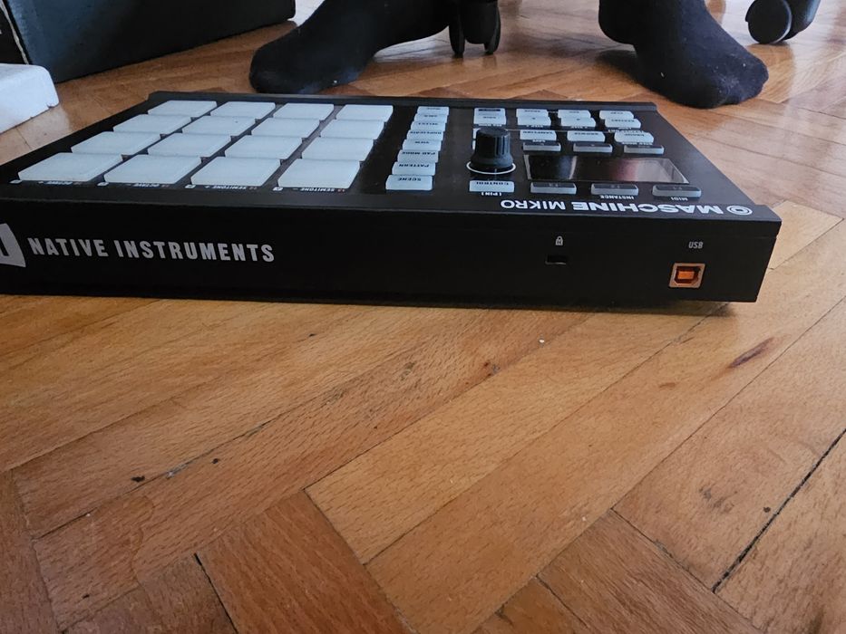 Native Instruments Machine Mikro Mk2