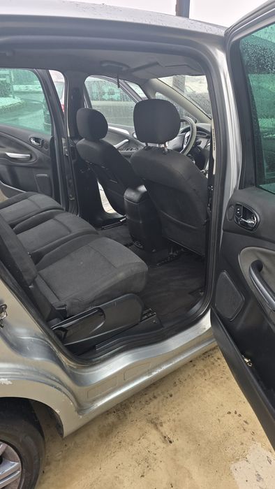 Se vinde ford s max 7 locuri