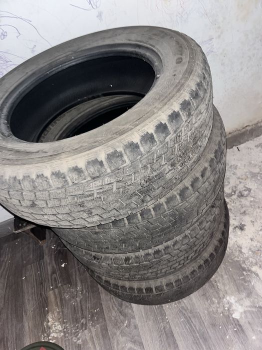 Продам шины липучки 17р