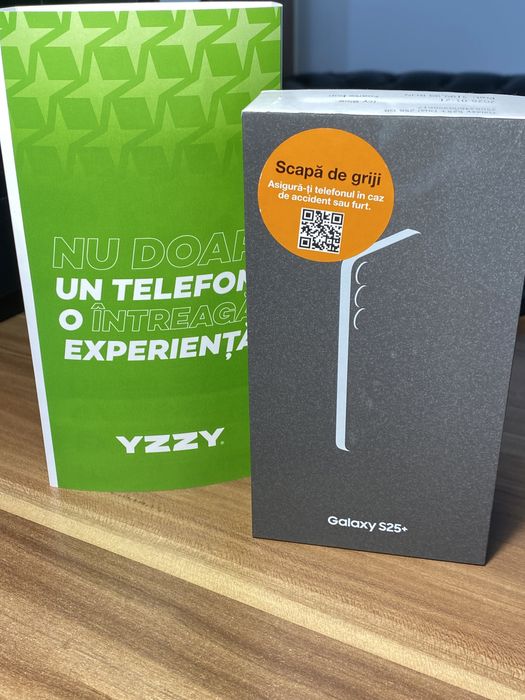 Samsung Galaxy s25 plus • 256 GB • Icy Blue