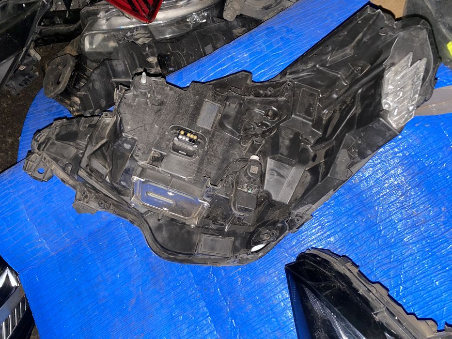 Far Renault clio 5 facelift 2022 - 2023 faruri stanga dreapta led Mitsubishi Colt