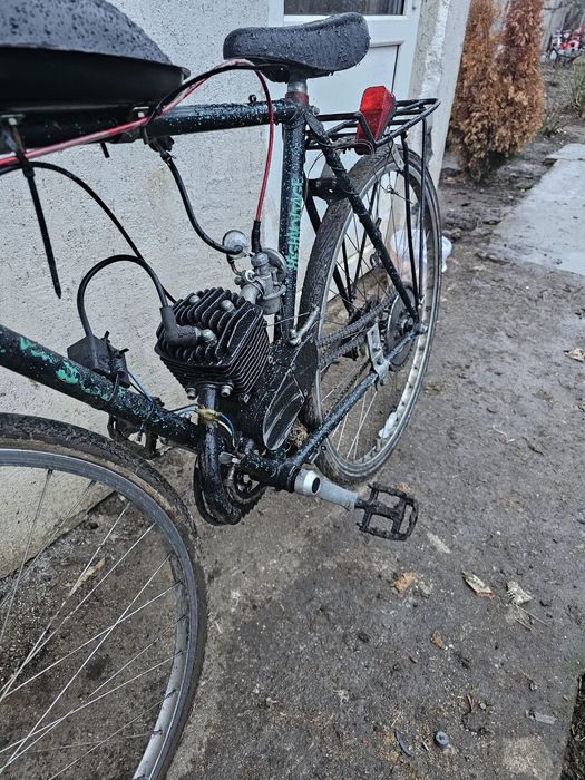 Bicicleta cu motor 80cc 2t