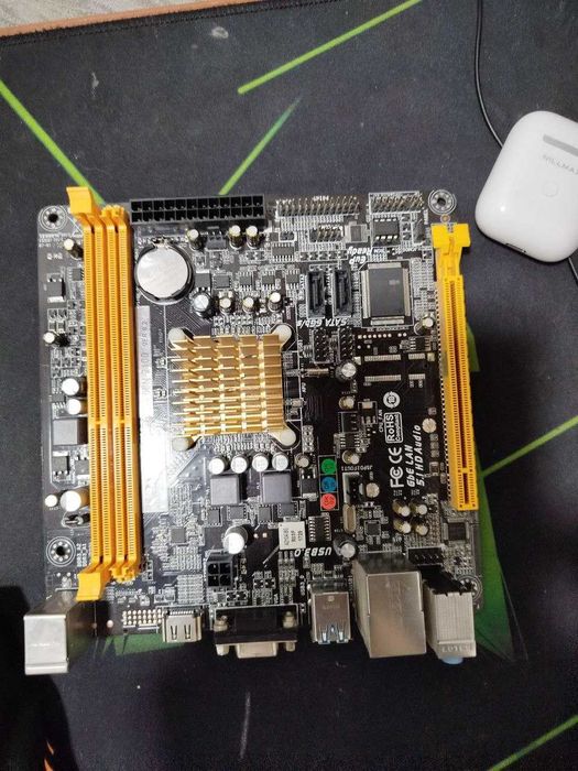 продам вещи для пк писать строго в тг zxc_micc