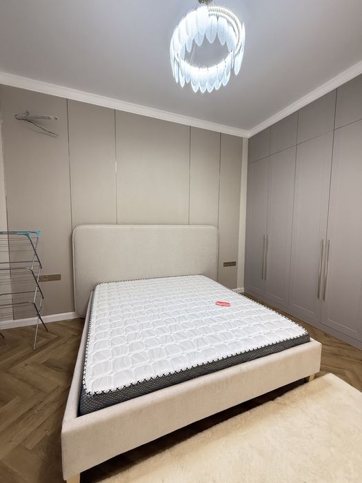 Кровать 180 на 200