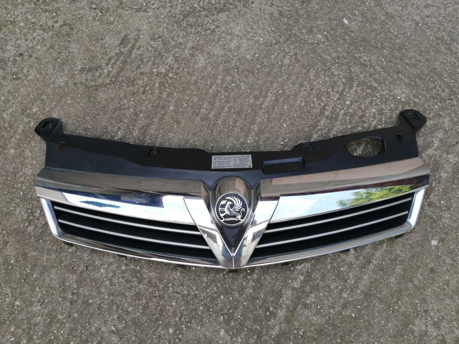 Grila radiator Opel Astra H facelift 200 lei