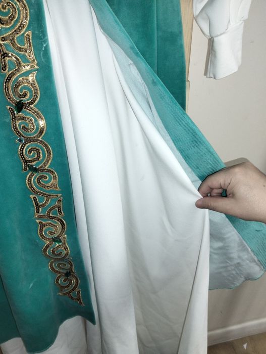 Прокат платьев и костюмов