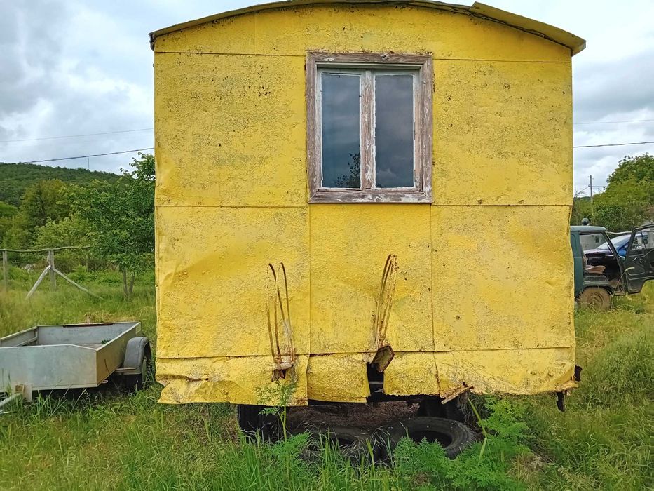 Продавам фургон на колела