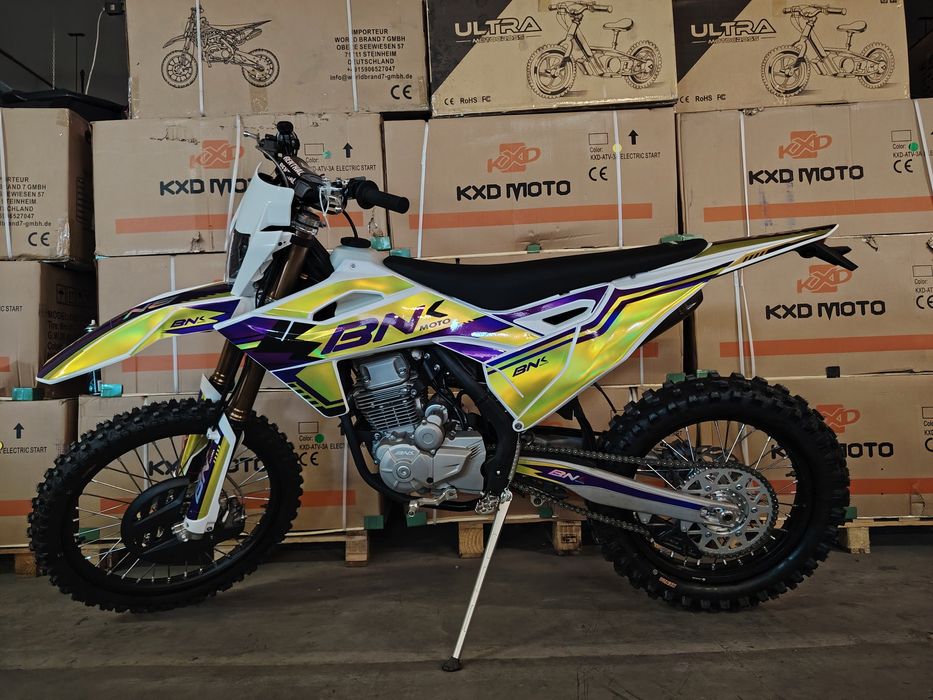 Enduro BNK 300 injecție