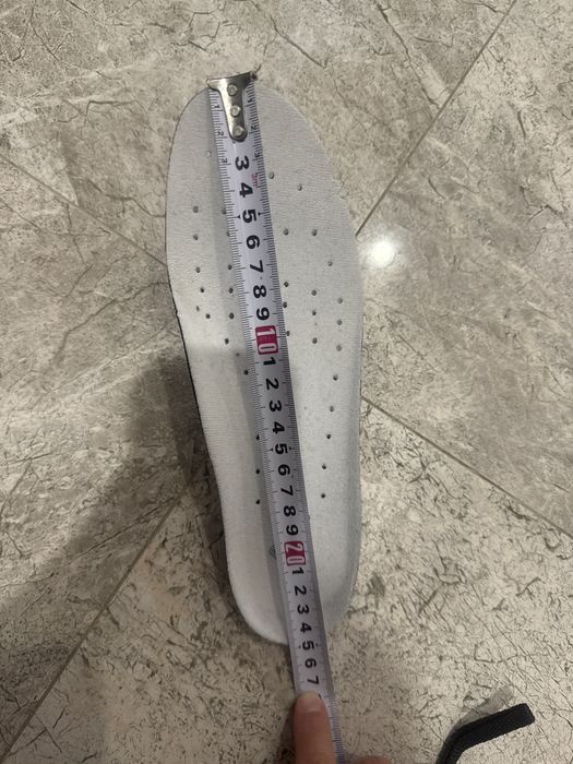 Продам трендовые кроссовки NB 2002