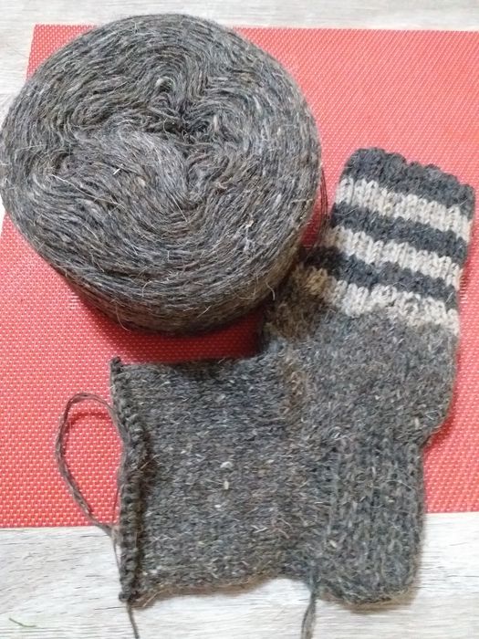 Носки ручной вязки