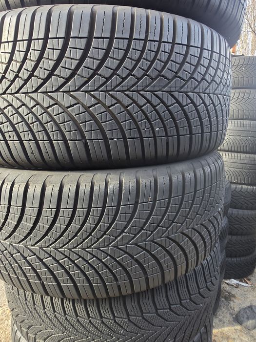4бр. 255 45 19 Goodyear всесезонни.