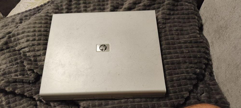 Laptop Hp Ze 2000