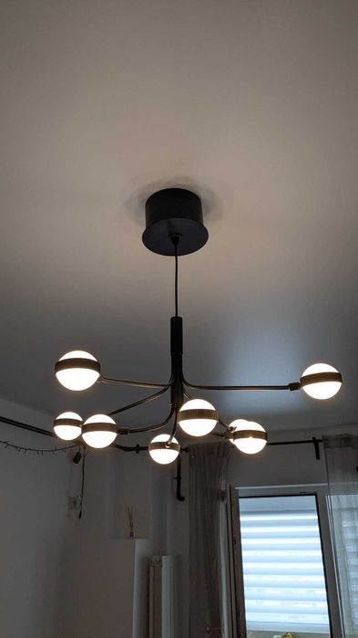 Lustra Candelabru LED 8 braţe negru/alb metal