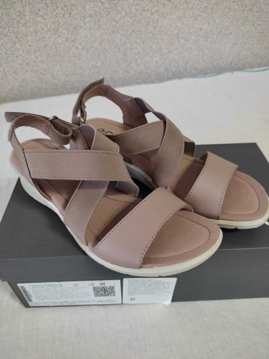 Босоножки бренд ECCO