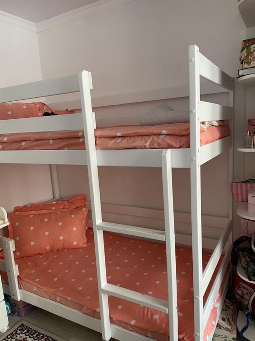 Продам двухъярусную кровать