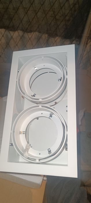 Плафон Philips с коробом