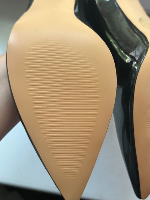 Новые туфли лодочки на высоком каблуке лаковые черные размер 42