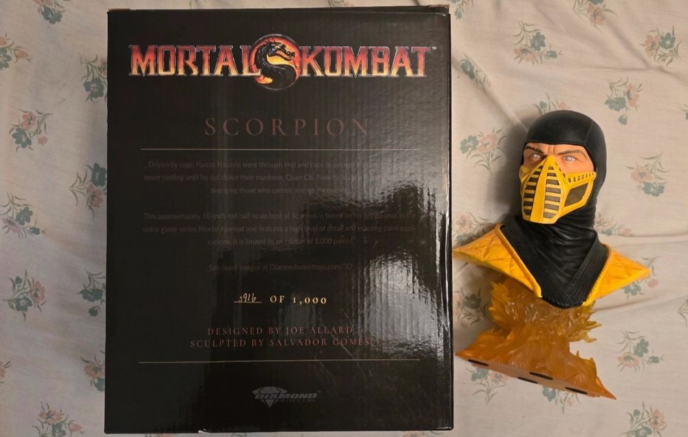 Figurina Diamond Select Mortal Kombat 11:Scorpion Legends Bust 25cm